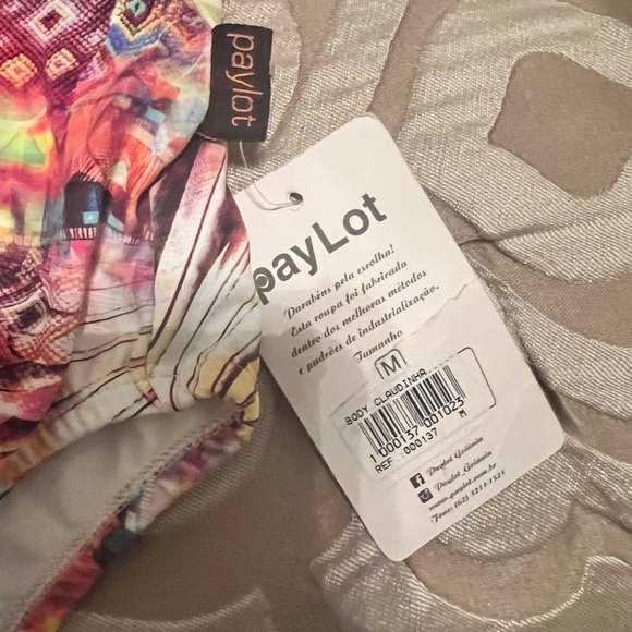 Colorful Feather Pattern Long Sleeve backless Bodysuit Medium NWT - Picture 6 of 13